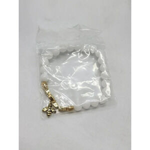 Avon Garden Charm Stretch Bracelet Bee Charm White Sealed 2019
